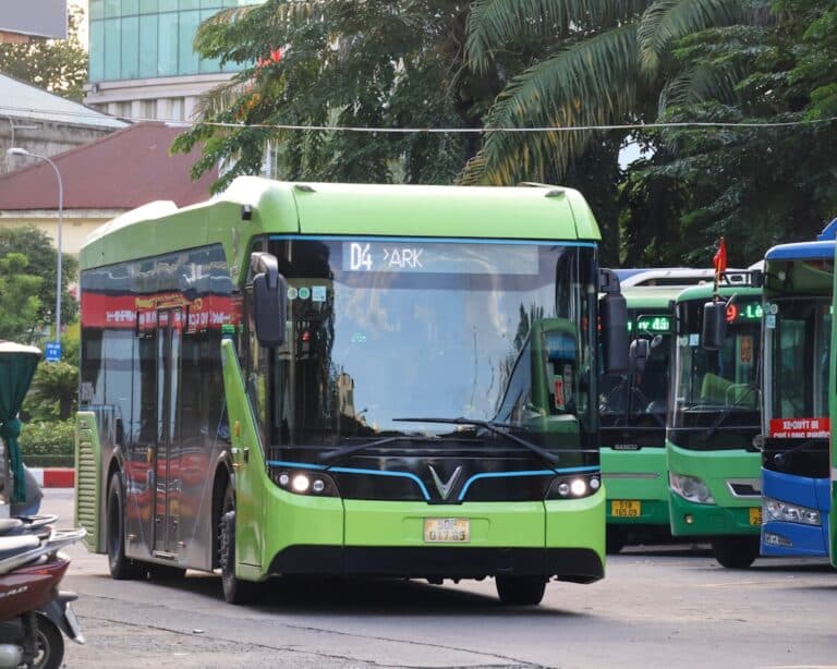 why should we use public transport instead of personal vehicles