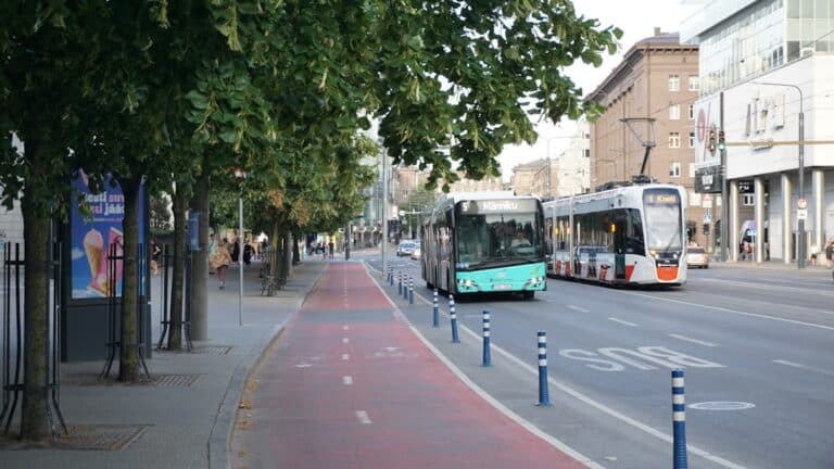 why is sustainable transport important